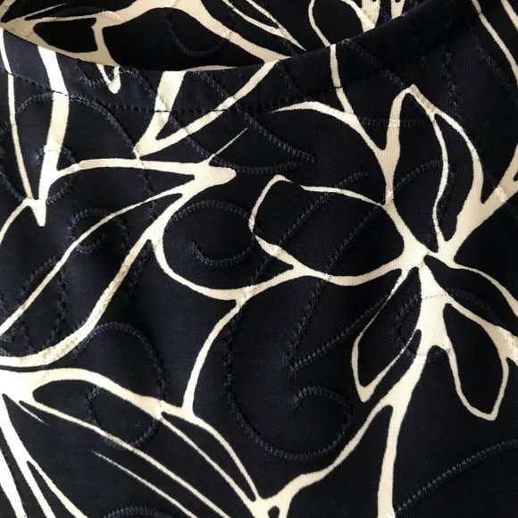 NEW Navy Floral Jacquard Shell JM Collection Plus - Picture 7 of 9